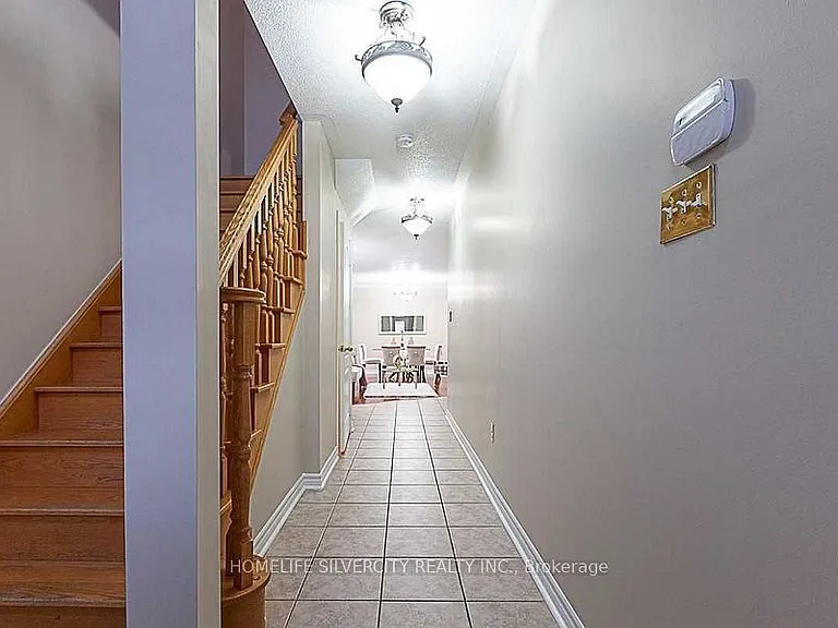 39 Savita Rd — Photo 3