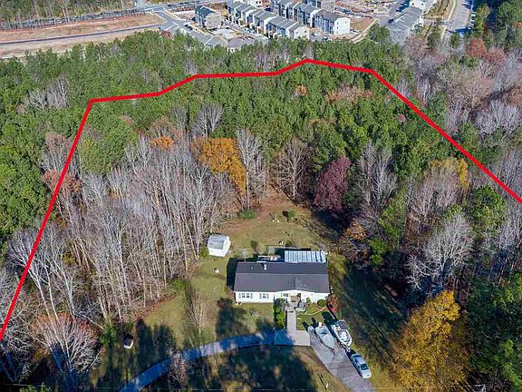 3rd image of 114 Sanger Dr