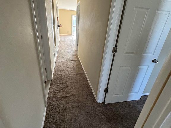 2nd image of 342 Hampshire Dr Floor 2