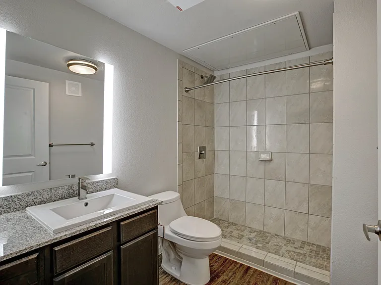 Creekview — Photo 9