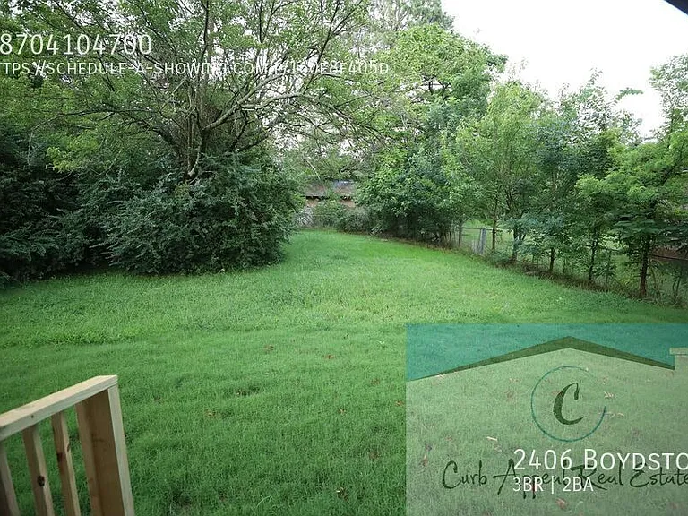 2406 Boydston — Photo 3