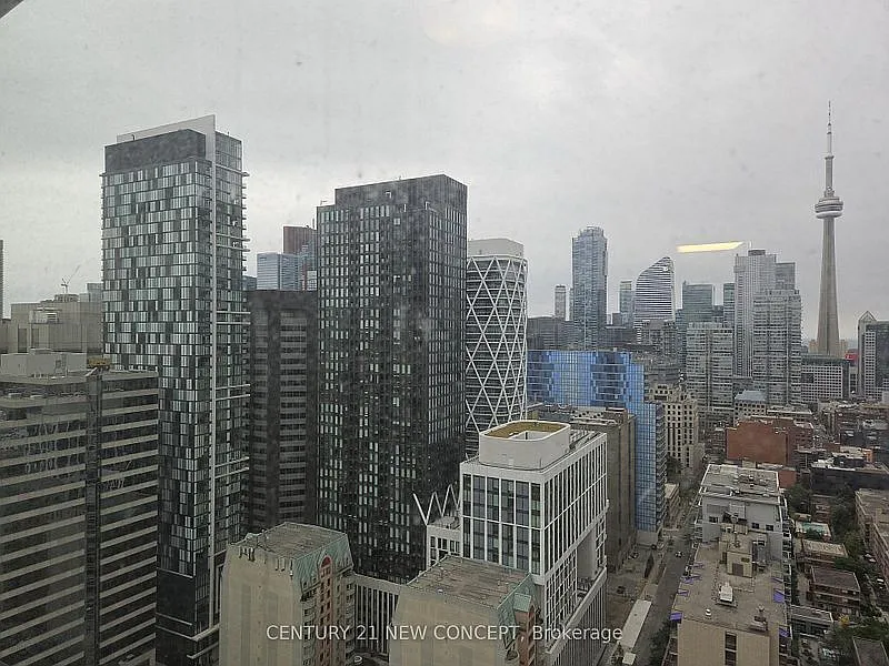 280 Dundas — Photo 3