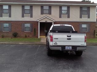 25 Mustang Ct APT C, Havelock, NC 28532