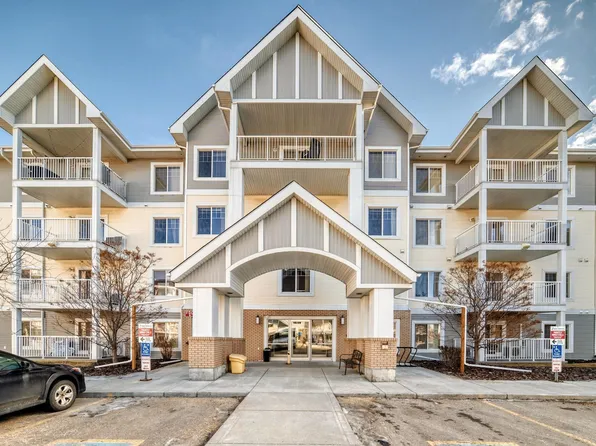 2204 44th Ave NW #208, Edmonton, AB T6T 0G5