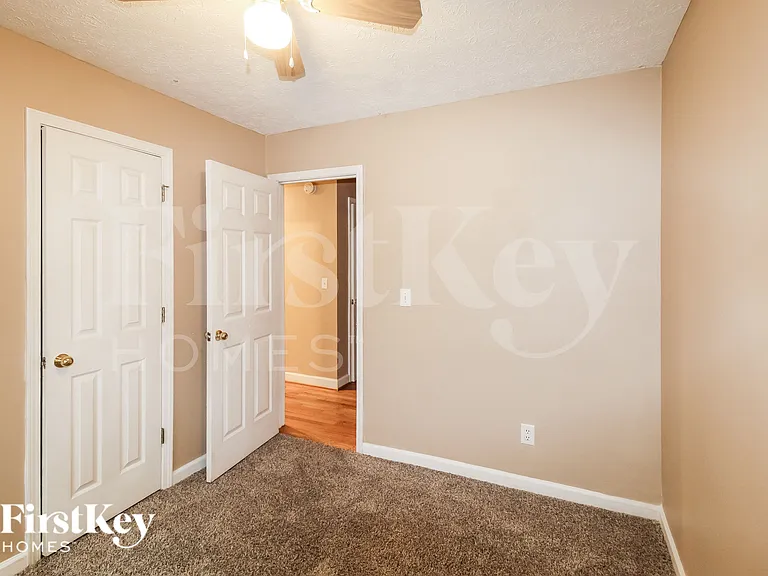 5082 Memory Ln — Photo 14