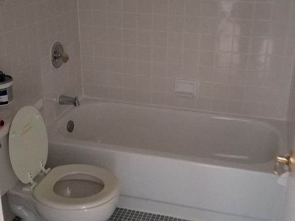 4th image of 77 Wyckoff Ave #2AA