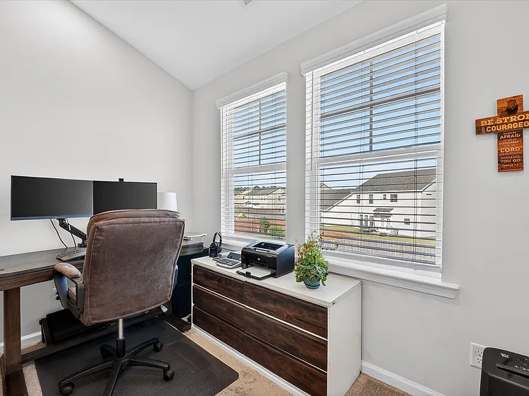113 Brookline Dr — Photo 18