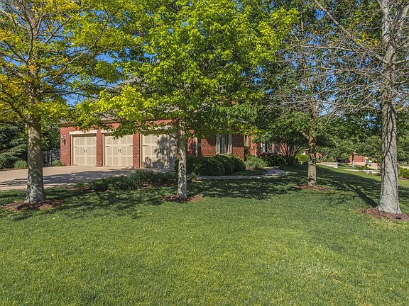 2nd image of 4 Bohrer Ct