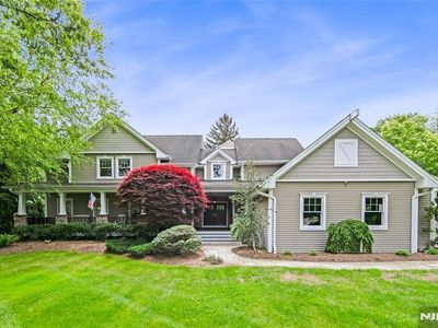 345 Steinhauser Ln, Wyckoff, NJ, 07481