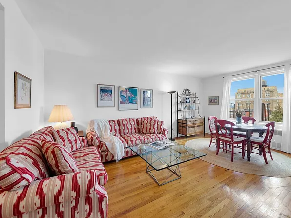 220 Berkeley Pl APT 6D, Brooklyn, NY 11217