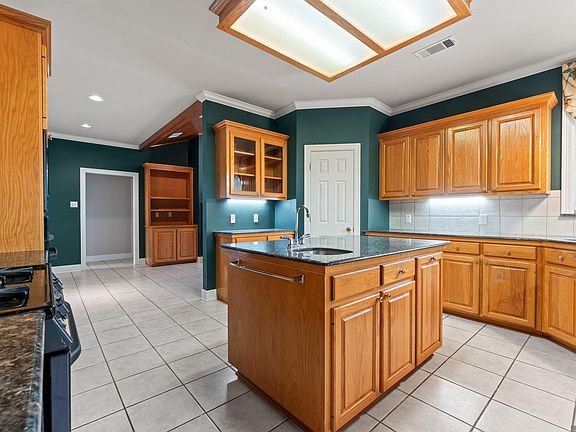 2nd image of 13648 Joor Rd