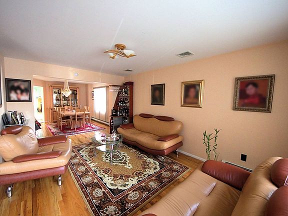 5th image of 14 Burbank Ave
