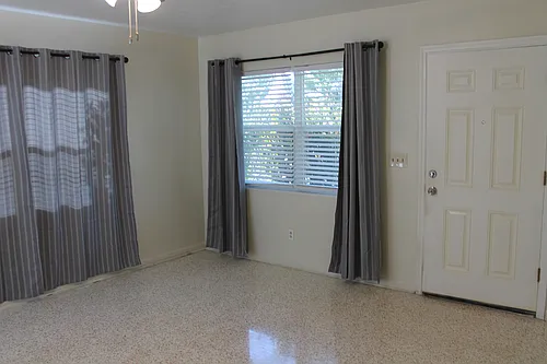 304 S Hercules Ave #1 Photo 1