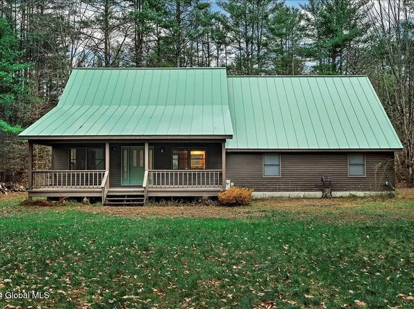 225 NY-74, Schroon Lake, NY 12870