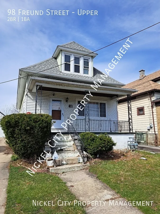 98 Freund Street - Upper — Photo 2