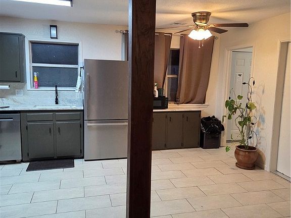 2nd image of 1803 S Garland Douglas Dr