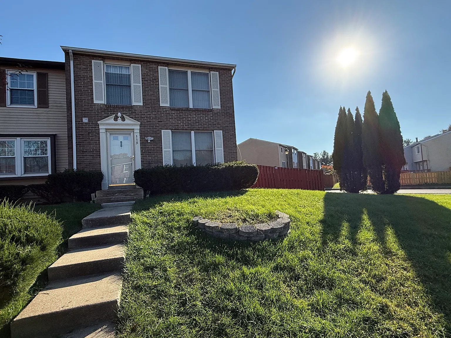 3 bed, 1.5 bath, 1220 sqft, $2,750 — Photo 1