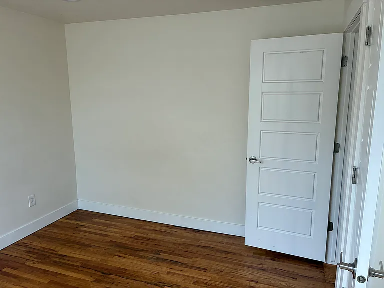 1156 E Westminster Ave #A — Photo 6