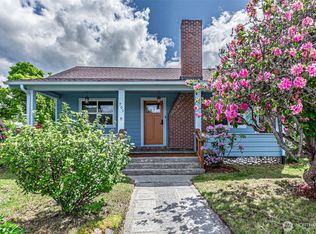 203 Orchard Ave N, Eatonville, WA 98328