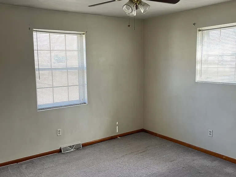 426 Atherly St NE — Photo 7