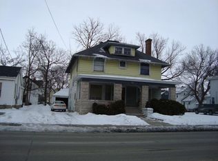 832 Jackson St, Oshkosh, WI 54901