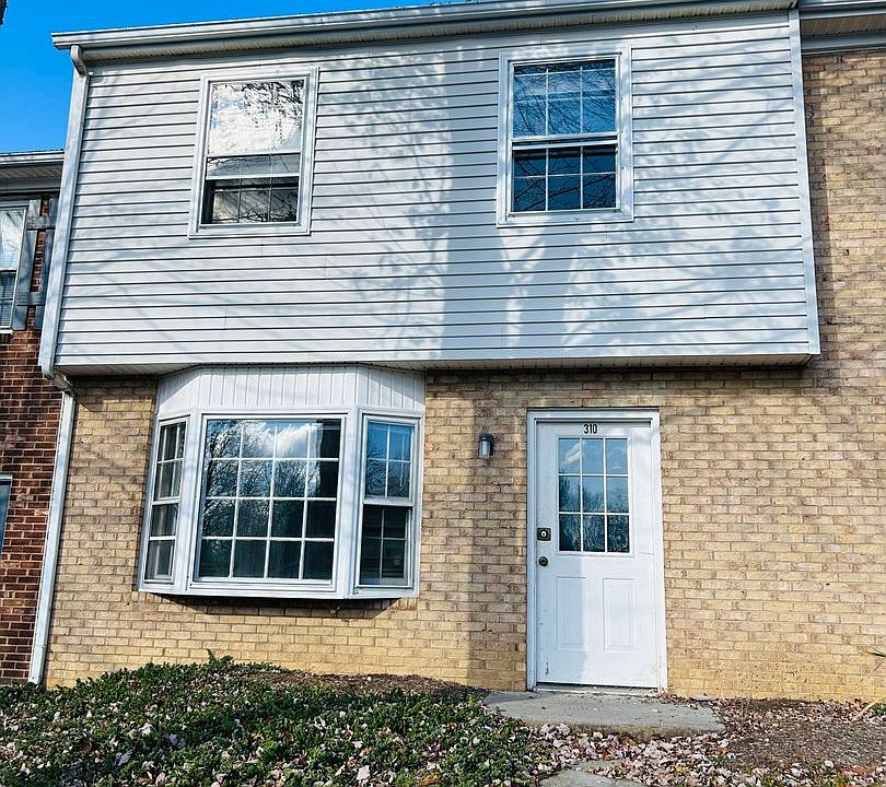 1st image of 310 Broce Dr
