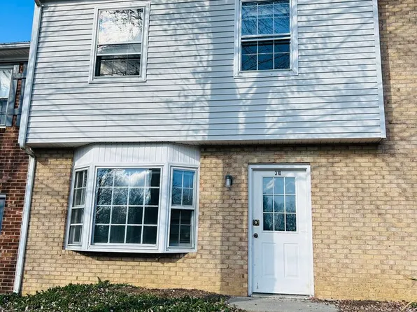 310 Broce Dr, Blacksburg, VA 24060