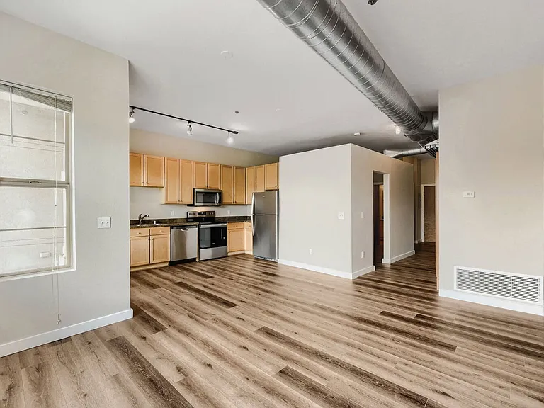 7700 E 29th Ave #310 — Photo 4