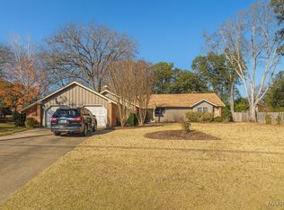 1810 Shoreham Dr, Montgomery, AL 36106