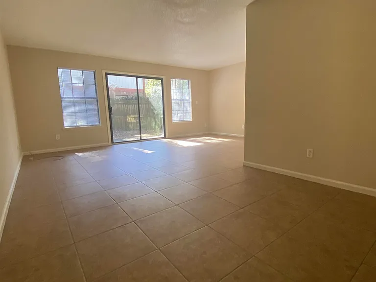 3701 Donovan Dr #B — Photo 4