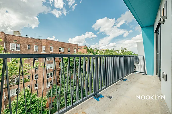 Rented by Nooklyn NYC LLC | media 52