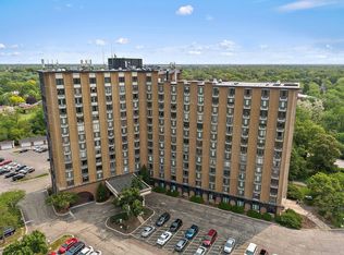 1 Renaissance Pl Unit 517, Palatine, IL 60067