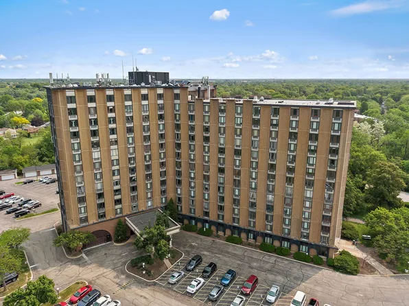1 Renaissance Pl Unit 517, Palatine, IL 60067