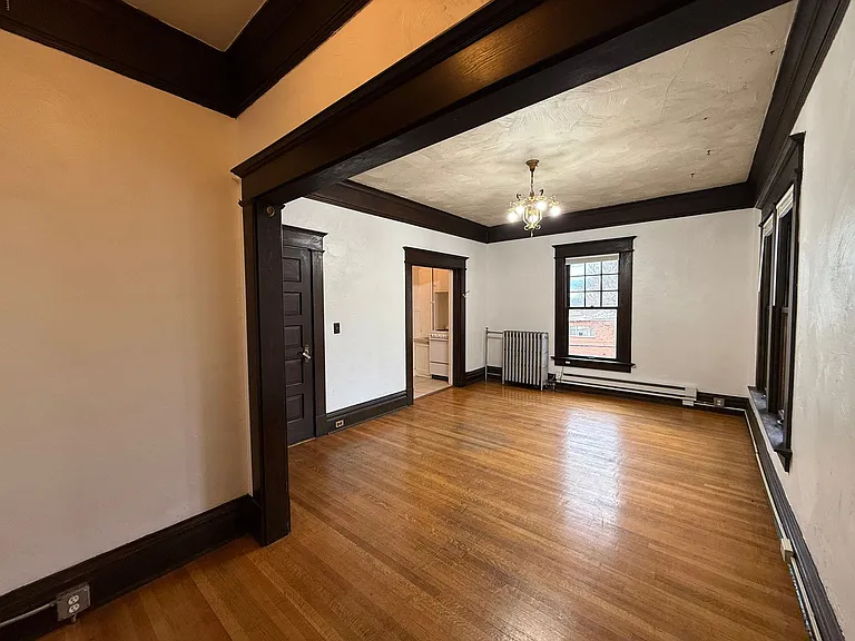 Jefferson Apartments — Photo 5