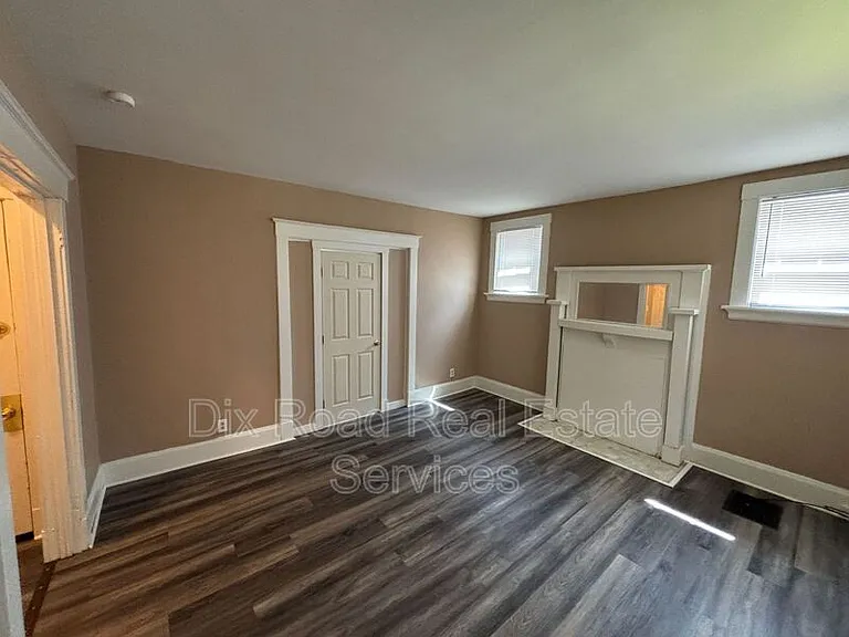 1026 Del Monte Pl #1 — Photo 9