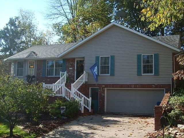 1st image of 710 Maywood Dr