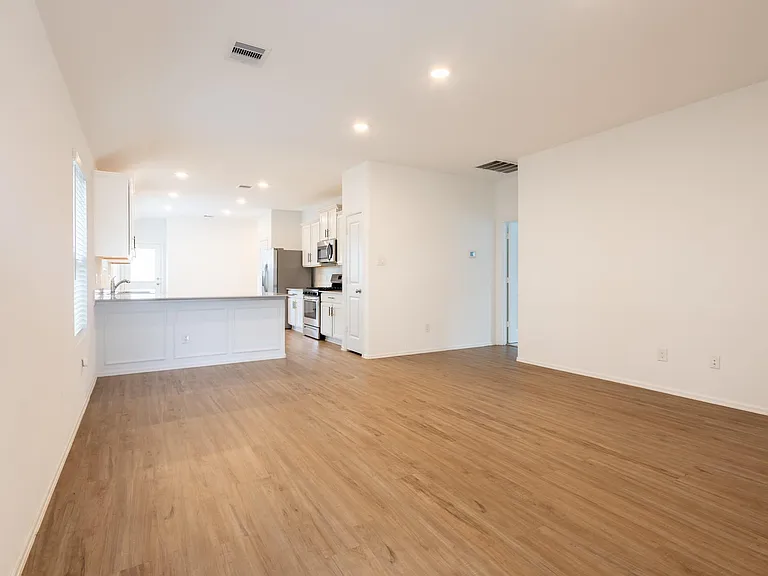 19396 Villa Mesa Dr — Photo 5
