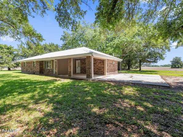 1278 Old School Rd, Arnaudville, LA 70512