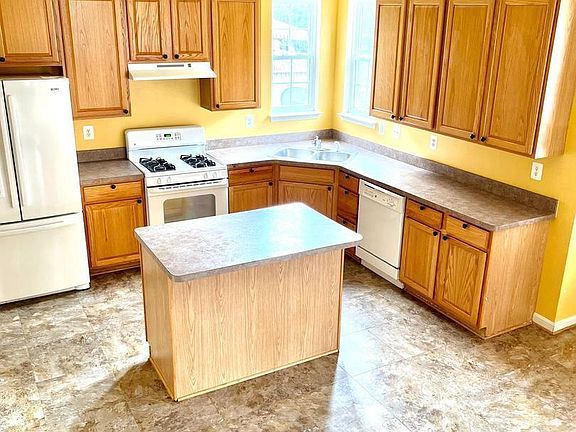 2nd image of 10017 Wamsley Ct