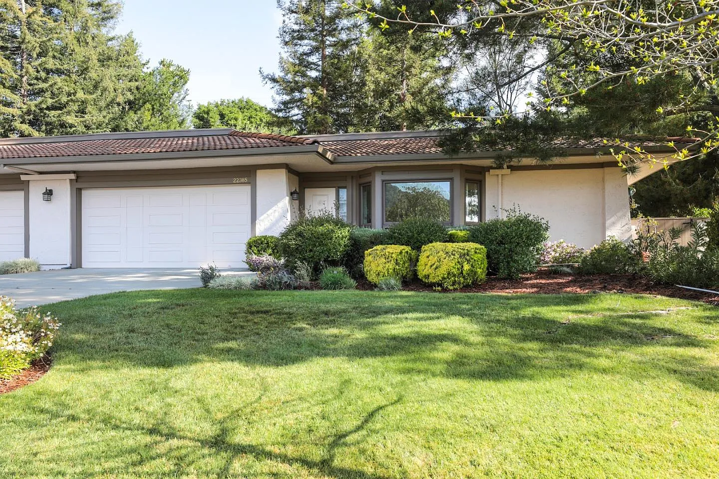 22385 Rancho Deep Cliff Dr photo 1