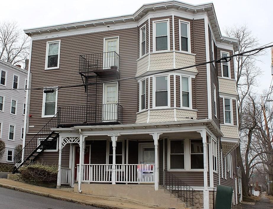 1st image of 1 King St Unit 201
