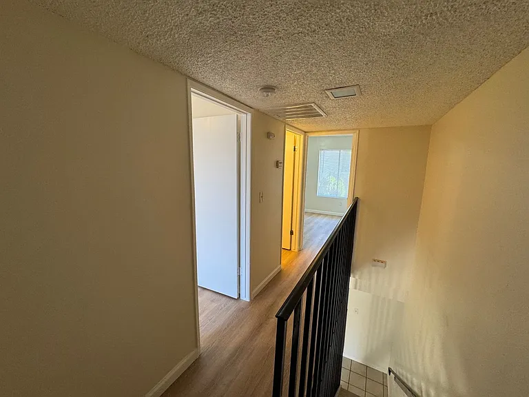 4400 Tierra Verde St. — Photo 8