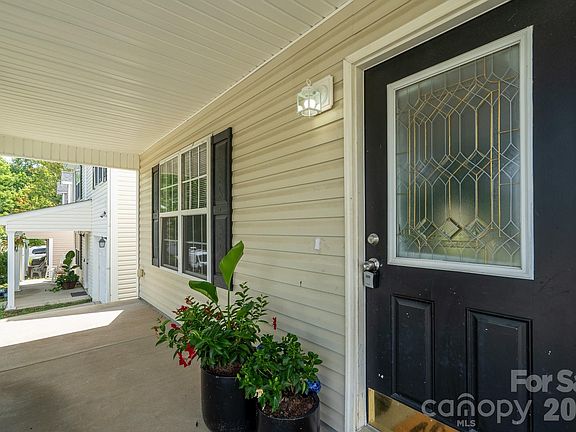 4th image of 8016 Bronze Pike Dr
