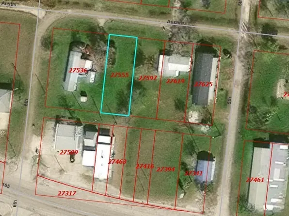 507 W Austin Ave, Seadrift, TX 77983