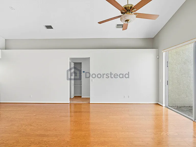 1256 Jasmine Lake Dr — Photo 16