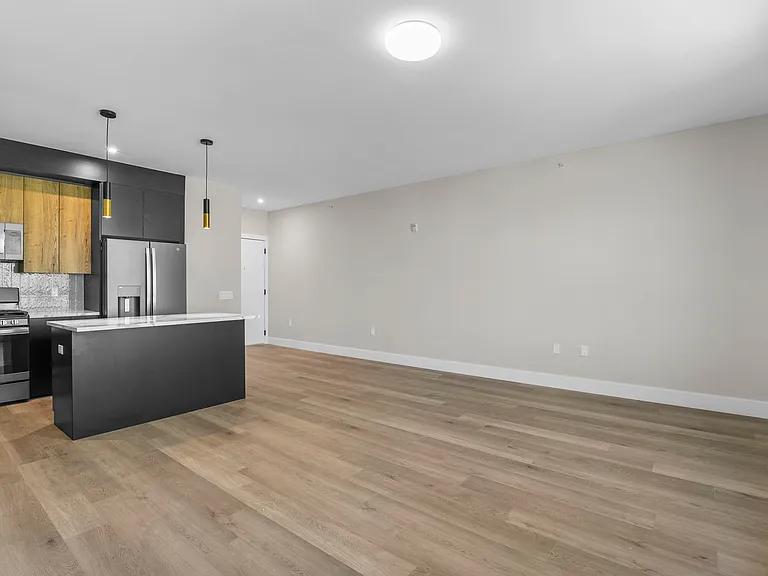 2021 Jones Rd #104 — Photo 6