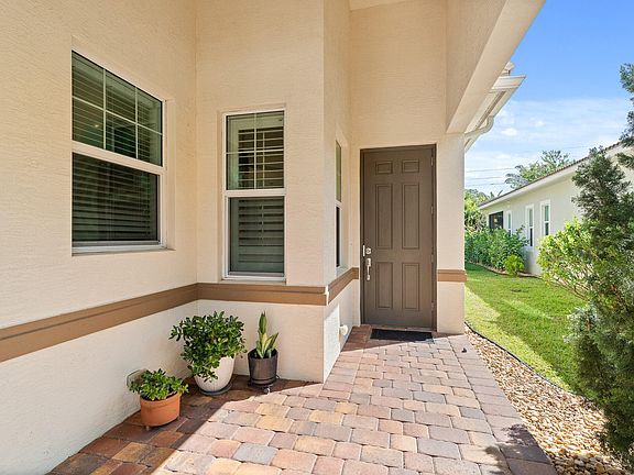 5th image of 11215 SW Visconti Way
