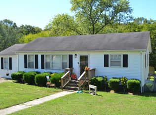 914 S McCrary St, Woodbury, TN 37190