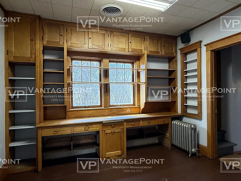 447 S Commercial St #1 — Photo 10