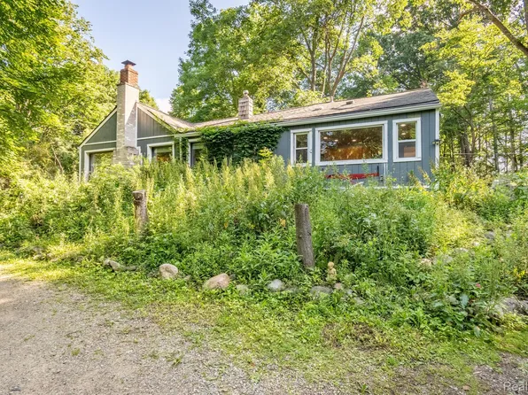 30617 Glenmuer St, Farmington Hills, MI 48334